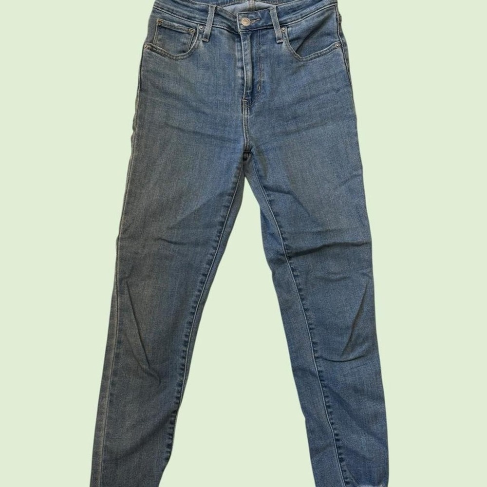 Levis 721 High Rise Skinny Jeans Medium Wash Distressed Fray Hem Size 26 - Picture 4 of 7